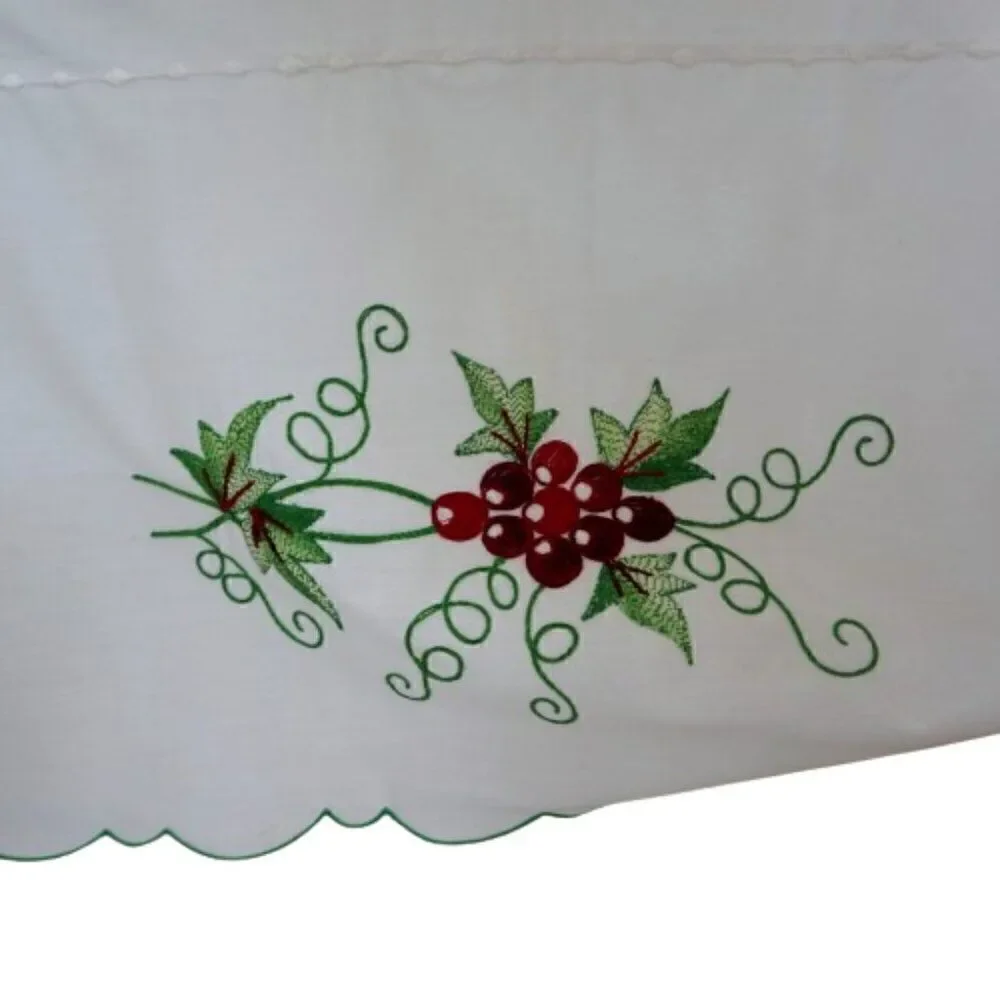 Unbranded thanksgiving tablecloth 